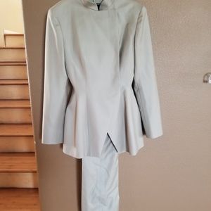 Women's suit